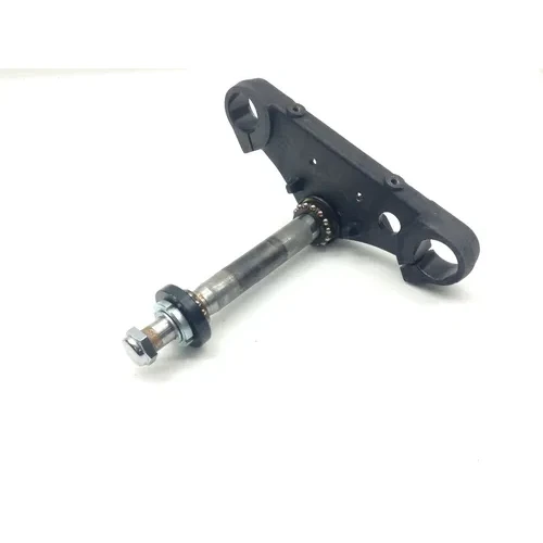 Lower Triple Tree Bottom Fork Clamp Shaft 2013 Suzuki Boulevard C50 1947 3