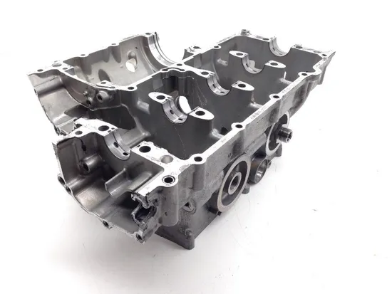 Upper Lower Center Cases Case 2000 Yamaha YZF R1 1950A