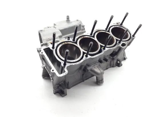 Upper Lower Center Cases Case 2000 Yamaha YZF R1 1950A