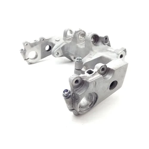 CBR 929RR Rear Swingarm Mount From 2001 Honda CBR929RR 1978A 5