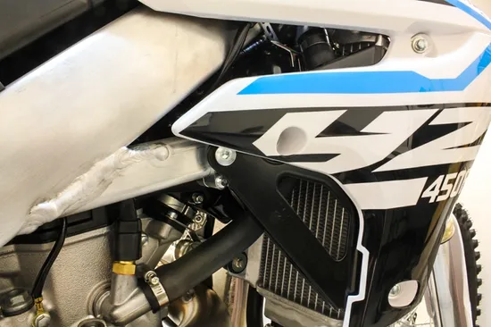 Works Black Aluminum Radiator Brace Guard for Yamaha YZ450F