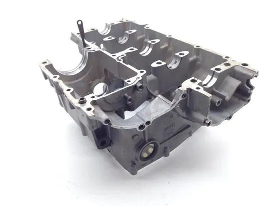 Upper Lower Center Cases Case 2003 Yamaha YZF R1 1976A PARTS