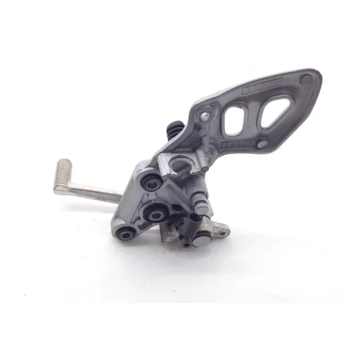 Right Rearset Brake Bracket Foot Peg 2000 Suzuki Hayabusa GSX1300R 2025 9
