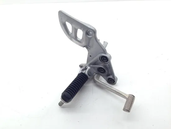 Right Rearset Brake Bracket Foot Peg 2000 Suzuki Hayabusa GSX1300R 2025