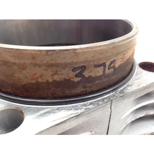 Front Rear Cylinder Jugs w Pistons 2003 Harley-Davidson Electra Glide FLHT 2038 9