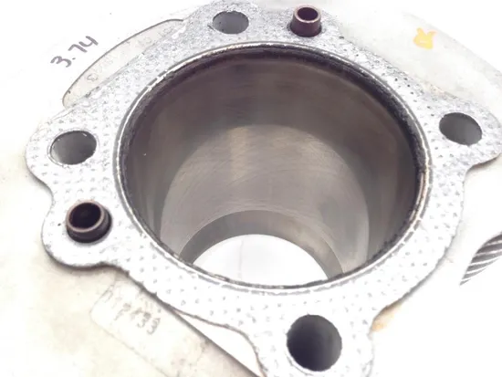 Front Rear Cylinder Jugs w Pistons 2003 Harley-Davidson Electra Glide FLHT 2038