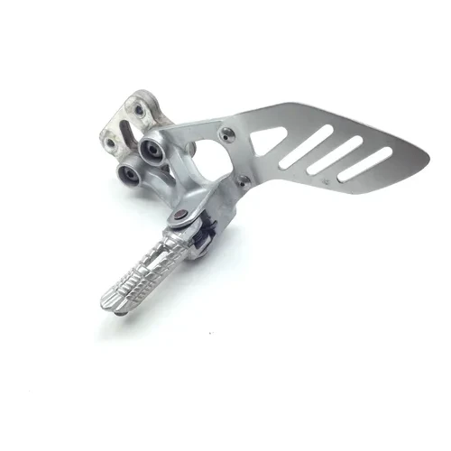 Left Side Rearset Bracket 2007 Suzuki GSXR600 2057 x 3