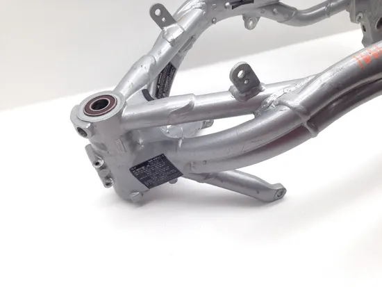 Main Frame Chassis 2001 Triumph Daytona 955i 1661A