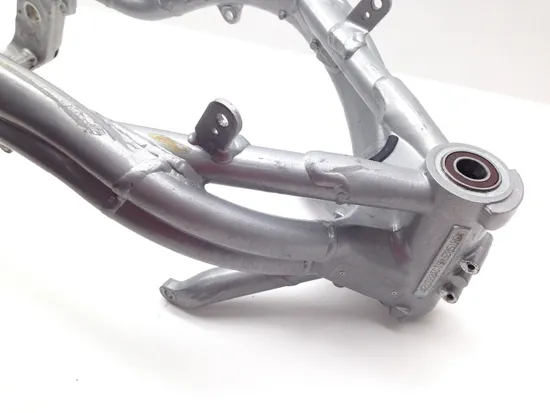 Main Frame Chassis 2001 Triumph Daytona 955i 1661A