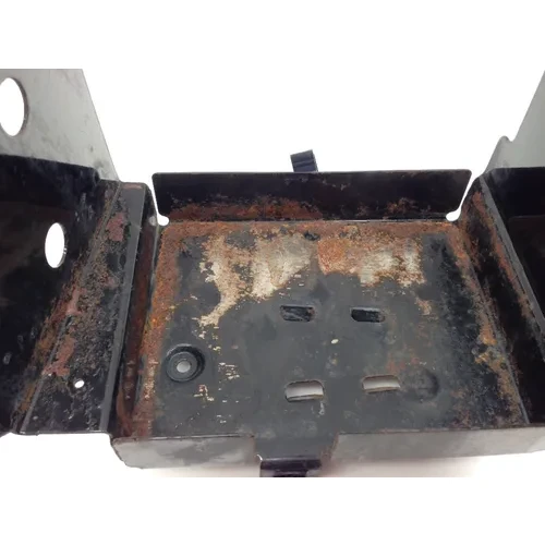 Battery Tray 2002 Harley-Davidson Electra Glide Classic EFI FLHTCI 2076 x 5