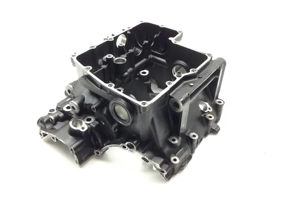 Upper Lower Center Cases Case 2007 Yamaha YZF R1 2138A x