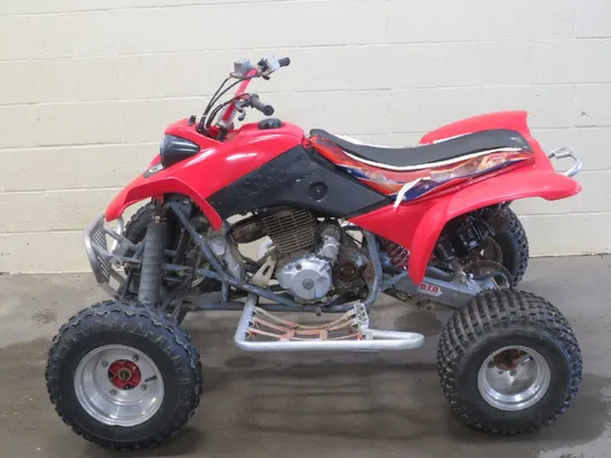 TRX 400EX Rear Wheel Axle Bearing Carrier 2000 Honda TRX400EX x