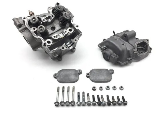 Engine Cylinder Head Complete W Valves 2002 Arctic Cat 400 4x4 EFI 2139