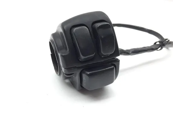 Left Headlight Bar Switch 2004 Harley-Davidson Road King EFI FLHRI 1317 x