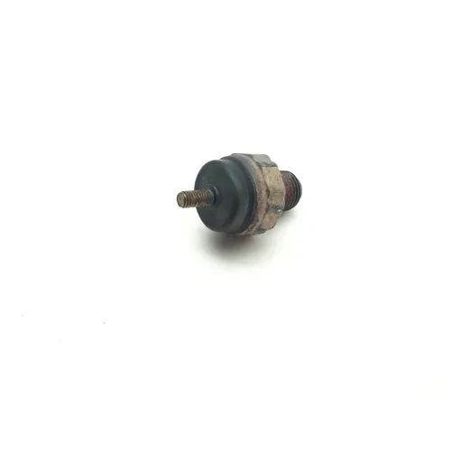 Oil Sending Unit 2004 Harley-Davidson Road King EFI FLHRI 1317 3