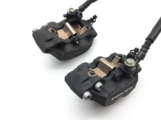 Left Right Front Brake Calipers Pads Set 2004 Kawasaki ZZR1200 2141