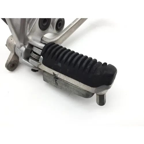 Right Rearset Brake Bracket Foot Peg 2007 Suzuki Hayabusa GSX1300R 2175 x 7