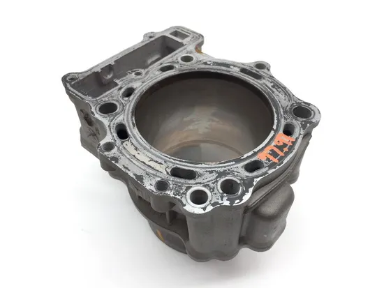 Engine Cylinder Jug Rear 2001 Suzuki TL1000R 2196 PARTS