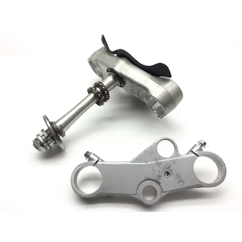 Upper Lower Triple Tree Set 2001 Suzuki TL1000R 2196 x 3
