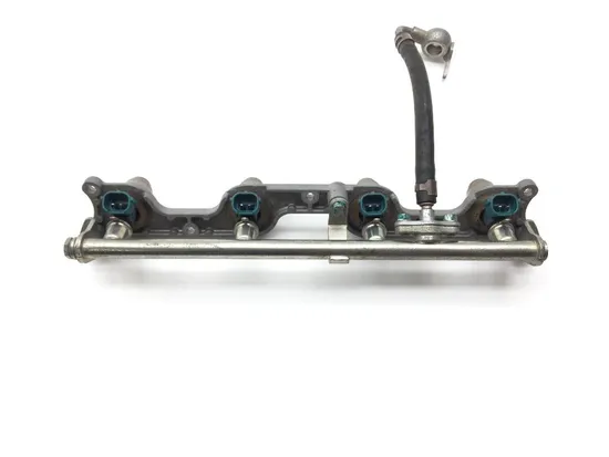 CBR 1000RR Engine Fuel Priming Rail 2007 Honda CBR1000RR