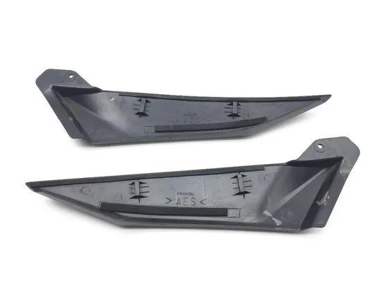 Left Right Tank Shrouds Fairings Trim 2002 Yamaha YZF R1 2184A