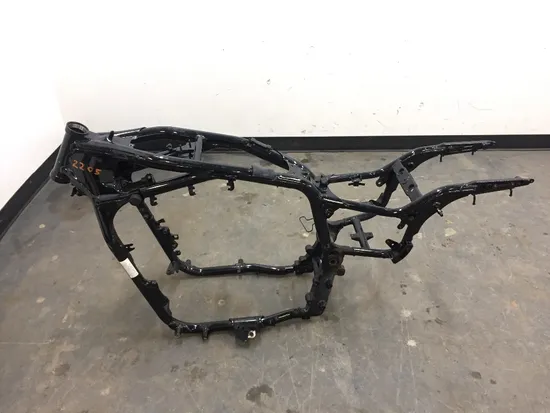 Main Frame Chassis 2003 Kawasaki Vulcan 1500 VN1500P Mean Streak 2205