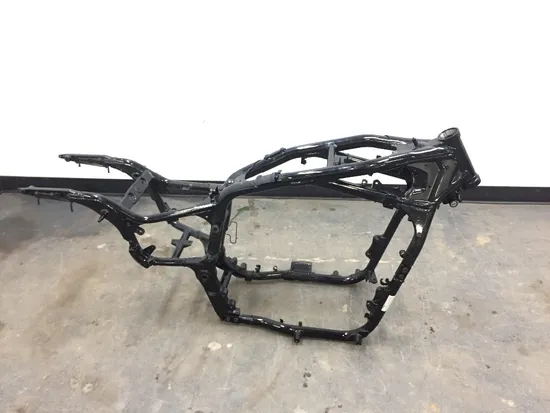 Main Frame Chassis 2003 Kawasaki Vulcan 1500 VN1500P Mean Streak 2205