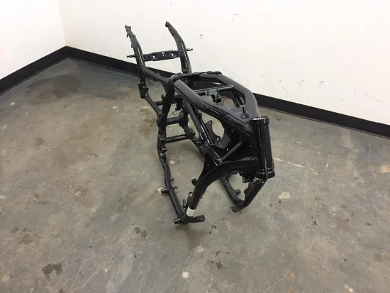 Main Frame Chassis 2003 Kawasaki Vulcan 1500 VN1500P Mean Streak 2205