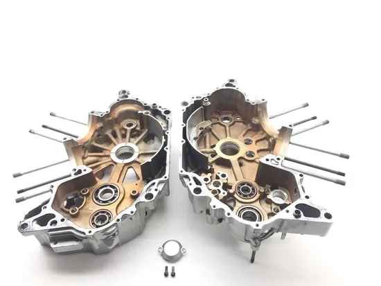 Engine Left Right Center Cases 2002 Yamaha Road Star XV1600AT Silverado 2206A