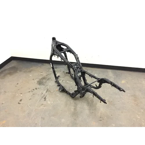 Main Frame Chassis 2002 Kawasaki Vulcan 1500 VN1500P Mean Streak 2189 5
