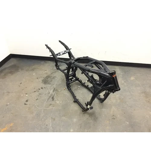 Main Frame Chassis 2002 Kawasaki Vulcan 1500 VN1500P Mean Streak 2189 2