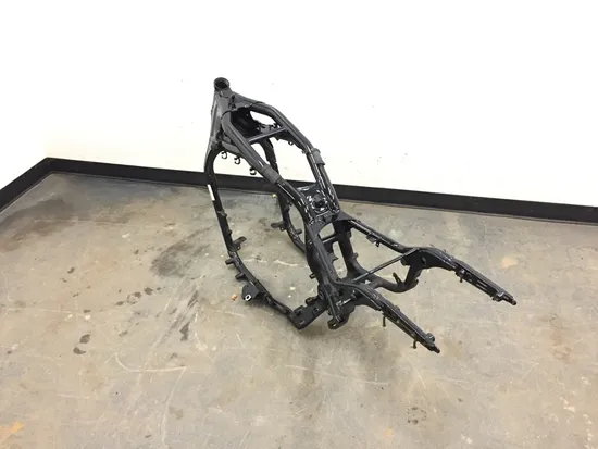 Main Frame Chassis 2002 Kawasaki Vulcan 1500 VN1500P Mean Streak 2189