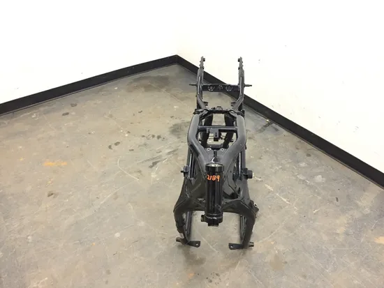 Main Frame Chassis 2002 Kawasaki Vulcan 1500 VN1500P Mean Streak 2189