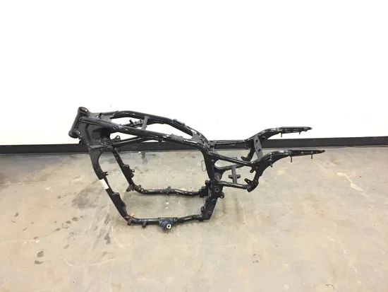 Main Frame Chassis 2002 Kawasaki Vulcan 1500 VN1500P Mean Streak 2189