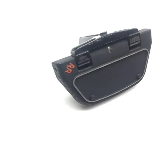 Right Passenger Floorboard 2004 Harley-Davidson Road King EFI FLHRI 2111 9