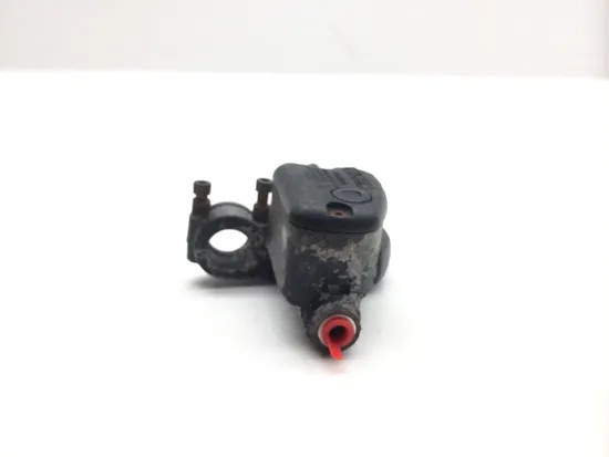 Front Brake Master Cylinder 2004 Polaris Sportsman 700 Twin 2231 x