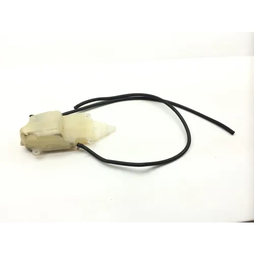 Engine Radiator Overflow Tank 02 Kawasaki Vulcan 1500 VN1500P Mean Streak 2189