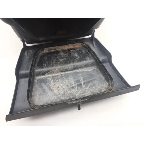 500 Rubicon Glove Box from 2005 Honda GPS 7