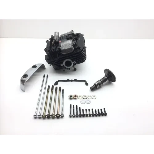 Engine Cylinder Head Complete W Cams Front 2005 Suzuki Boulevard S50 2218