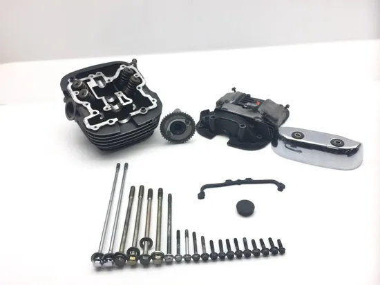 Engine Cylinder Head Complete W Cams Rear 2005 Suzuki Boulevard S50 2218