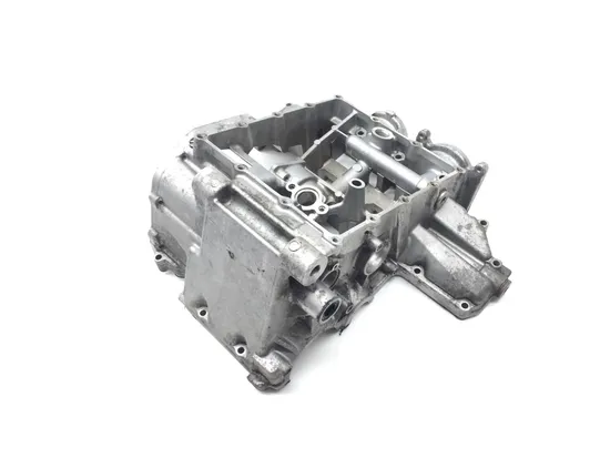 Upper Lower Center Cases Case 2001 Suzuki GSXR750 2282