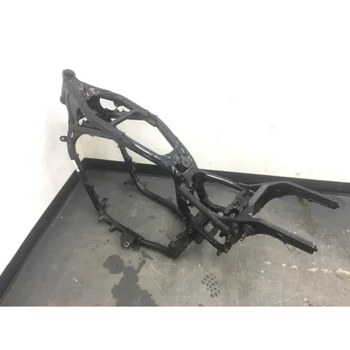 Main Frame Chassis 2002 Kawasaki Vulcan 1500 VN1500L Nomad FI 2281 13