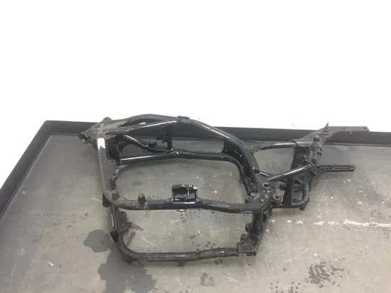 Main Frame Chassis 2002 Kawasaki Vulcan 1500 VN1500L Nomad FI 2281