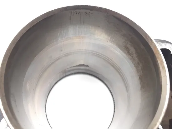 Engine Cylinder Jug Rear 2002 Kawasaki Vulcan 1500 VN1500L Nomad FI 2281 x