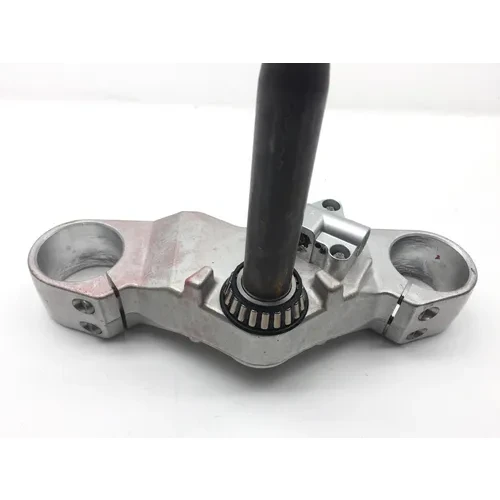 M109R Lower Triple Tree Bottom Fork Clamp Shaft from 2006 Suzuki Boulevard x 2