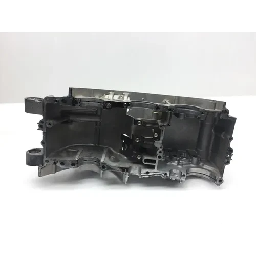 Upper Lower Center Cases Case 2006 Suzuki Boulevard M109R 2292A x 10