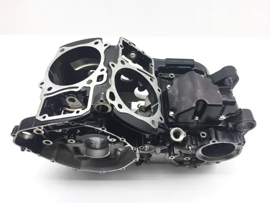 Upper Lower Center Cases Case 2006 Suzuki Boulevard M109R 2292A x