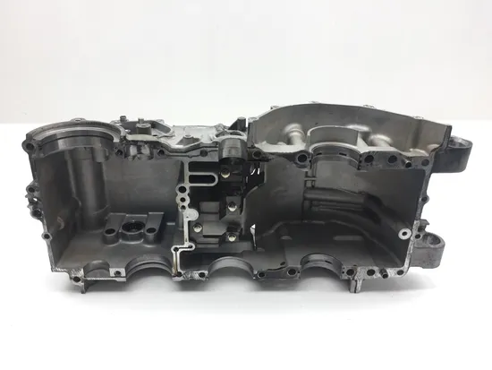 Upper Lower Center Cases Case 2006 Suzuki Boulevard M109R 2292A x