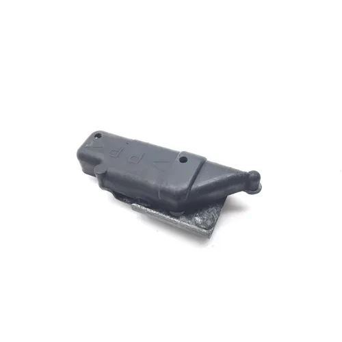 Rear Seat Trunk Latch 2002 Yamaha YZF R1 2304A 2