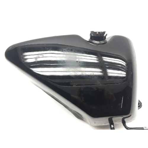 Engine Oil Tank 2001 Harley-Davidson Sportster 883 XLH883 2316 x 2